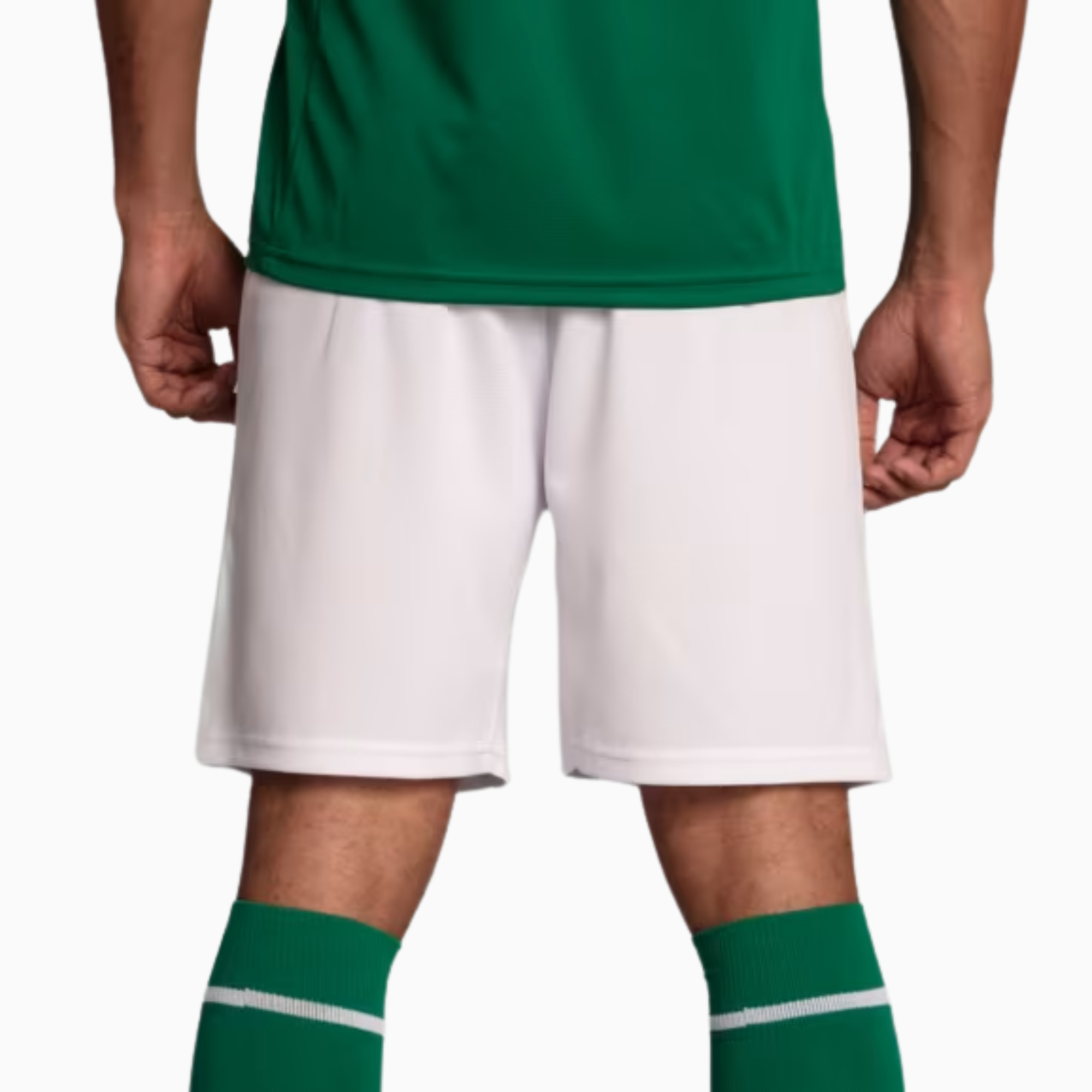 Shorts Palmeiras 2025 I – Torcedor, Camisas de Futebol, PIQUE DE JOGADOR, O Shorts Palmeiras Torcedor Home 2025 celebra as glórias do Verdão com um design que une tradição, modernidade e identidade alviverde. Com detalhes inspirados nas conquistas do clube, como as estrelas que representam os títulos brasileiros e elementos que remetem à bandeira do Brasil, o modelo é ideal para quem veste o Palmeiras com orgulho dentro e fora de campo. Características e Benefícios Tecnologia dryCELL: absorve a umidade do c