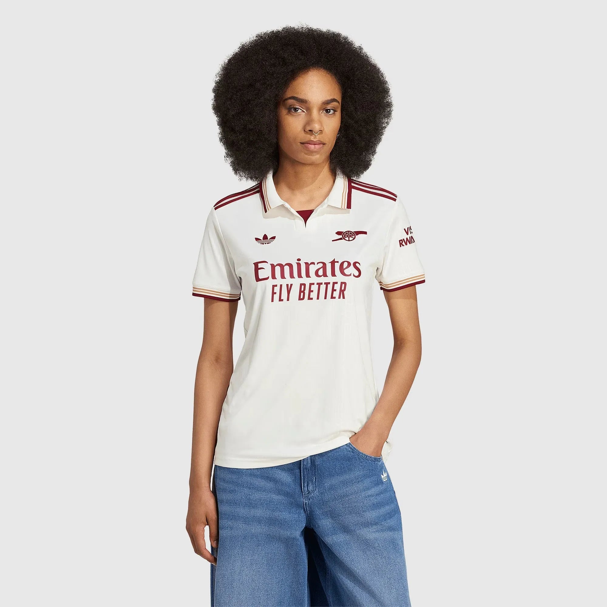 Camisa Feminina adidas Originnals Arsenal 2025/26 III, Camisas de Futebol, PIQUE DE JOGADOR, FICHA TÉCNICA Composição: 100% PoliésterGênero: FemininoIndicada para: Jogo/CasualGênero: MasculinoEscudo: EmborrachadoOrigem: ImportadoManga: Curta-PIQUE DE JOGADOR