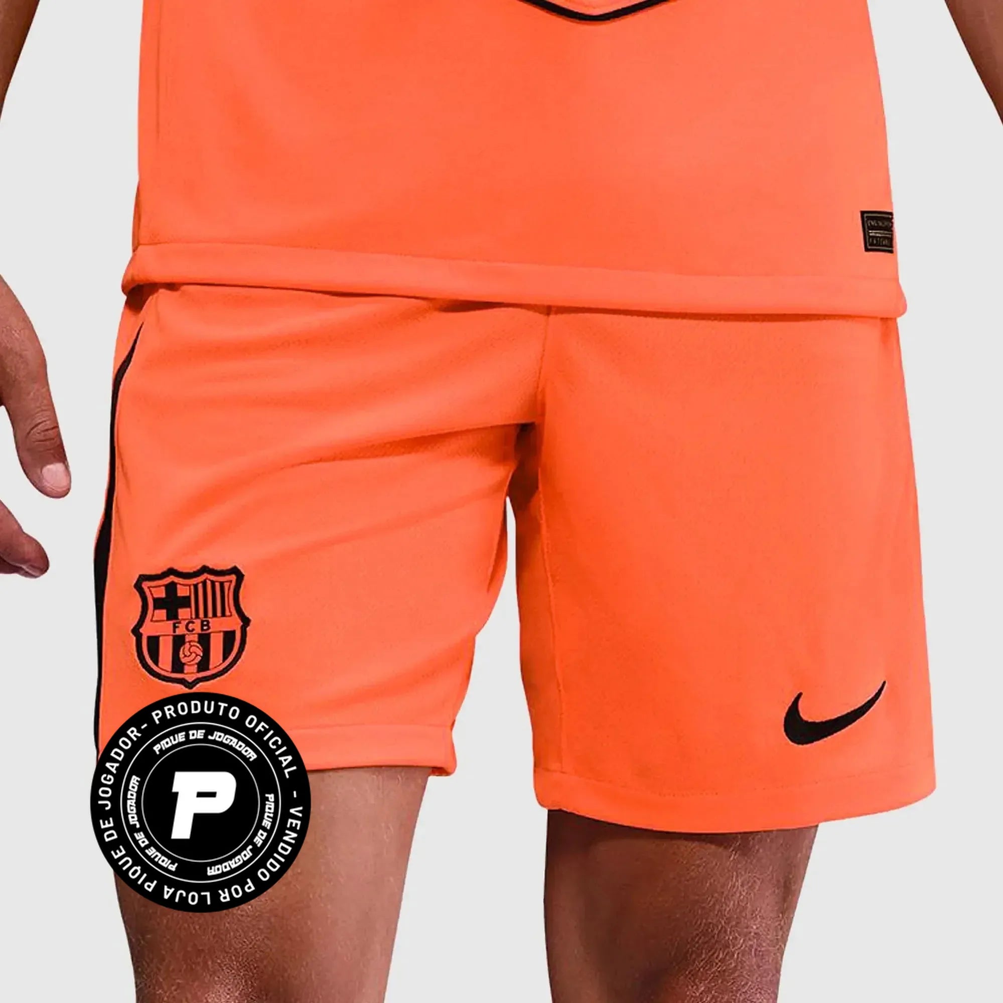 Shorts Nike Barcelona 2025/26 III, Camisas de Futebol, ., Paixão pelo Futebol, Qualidade de Verdade Vista sua paixão com orgulho. Na Arquibancada Esportes, cada peça é escolhida e desenvolvida com atenção aos detalhes para entregarconforto, durabilidade e acabamento de alto nível. Ideal para quem vive futebol dentro e fora do estádio. Nossas camisas e artigos esportivos contam com tecido premium, toque macio e caimento moderno – perfeitos para o dia a dia,para colecionar ou para torcer pelo seu time. Destaq