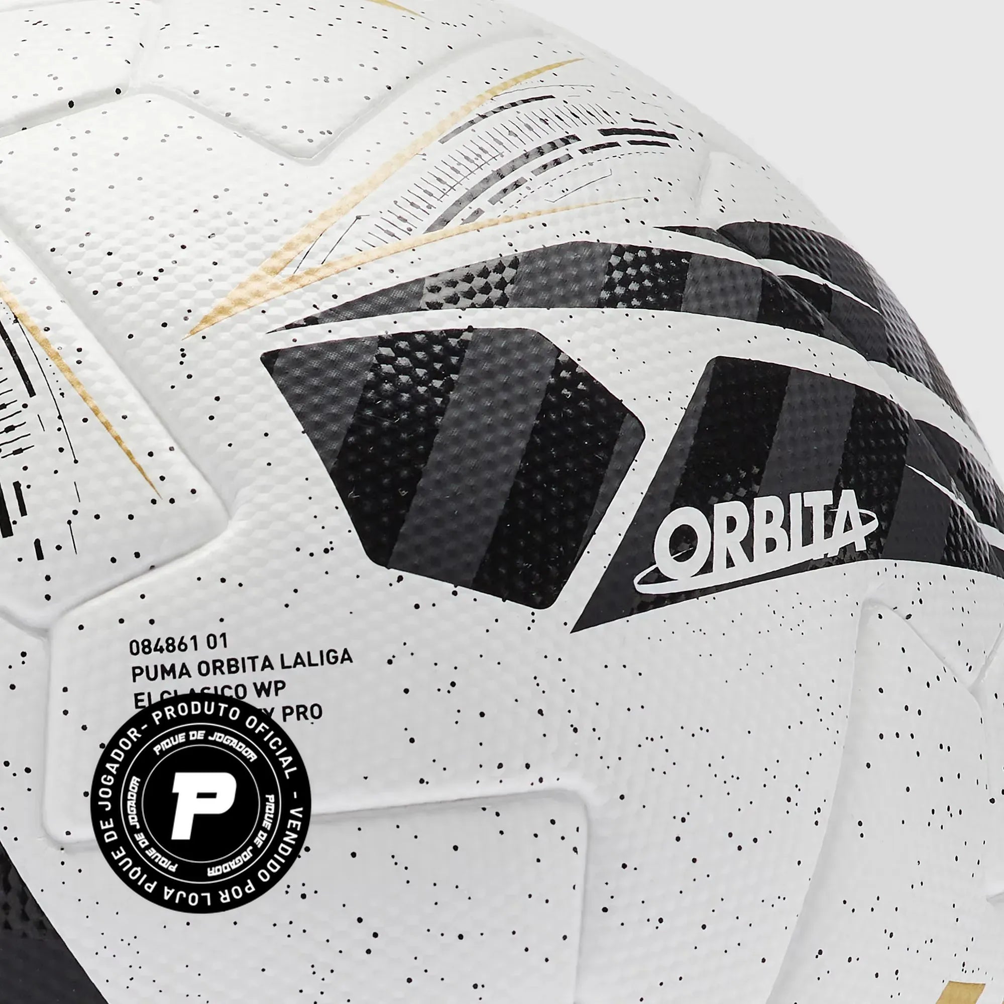 Bola Puma Orbita LaLiga, Camisas de Futebol, ., Paixão pelo Futebol, Qualidade de Verdade Vista sua paixão com orgulho. Na Arquibancada Esportes, cada peça é escolhida e desenvolvida com atenção aos detalhes para entregarconforto, durabilidade e acabamento de alto nível. Ideal para quem vive futebol dentro e fora do estádio. Nossas camisas e artigos esportivos contam com tecido premium, toque macio e caimento moderno – perfeitos para o dia a dia,para colecionar ou para torcer pelo seu time. Destaques do Pro