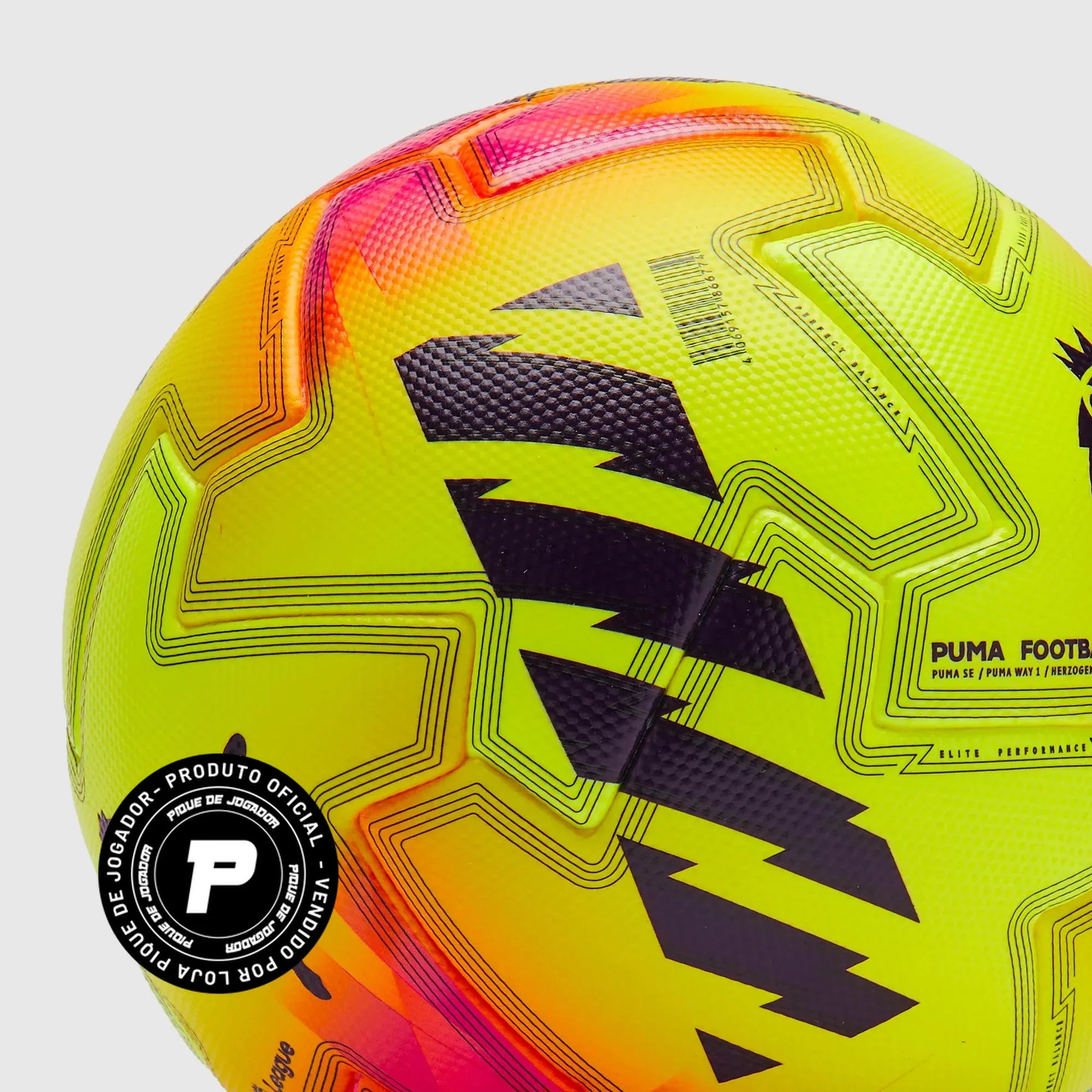 Bola Puma Orbita Premier League, Camisas de Futebol, ., Paixão pelo Futebol, Qualidade de Verdade Vista sua paixão com orgulho. Na Arquibancada Esportes, cada peça é escolhida e desenvolvida com atenção aos detalhes para entregarconforto, durabilidade e acabamento de alto nível. Ideal para quem vive futebol dentro e fora do estádio. Nossas camisas e artigos esportivos contam com tecido premium, toque macio e caimento moderno – perfeitos para o dia a dia,para colecionar ou para torcer pelo seu time. Destaque