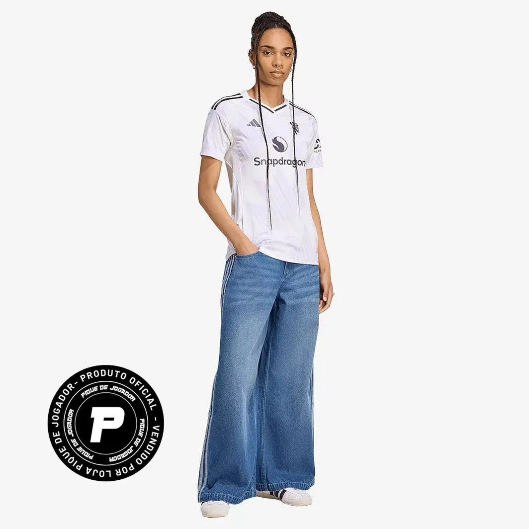 Camisa Feminina adidas Manchester United 2025/26 II, Camisas de Futebol, PIQUE DE JOGADOR, FICHA TÉCNICA Composição: 100% PoliésterGênero: FemininoIndicada para: Jogo/CasualGênero: MasculinoEscudo: EmborrachadoOrigem: ImportadoManga: Curta-PIQUE DE JOGADOR