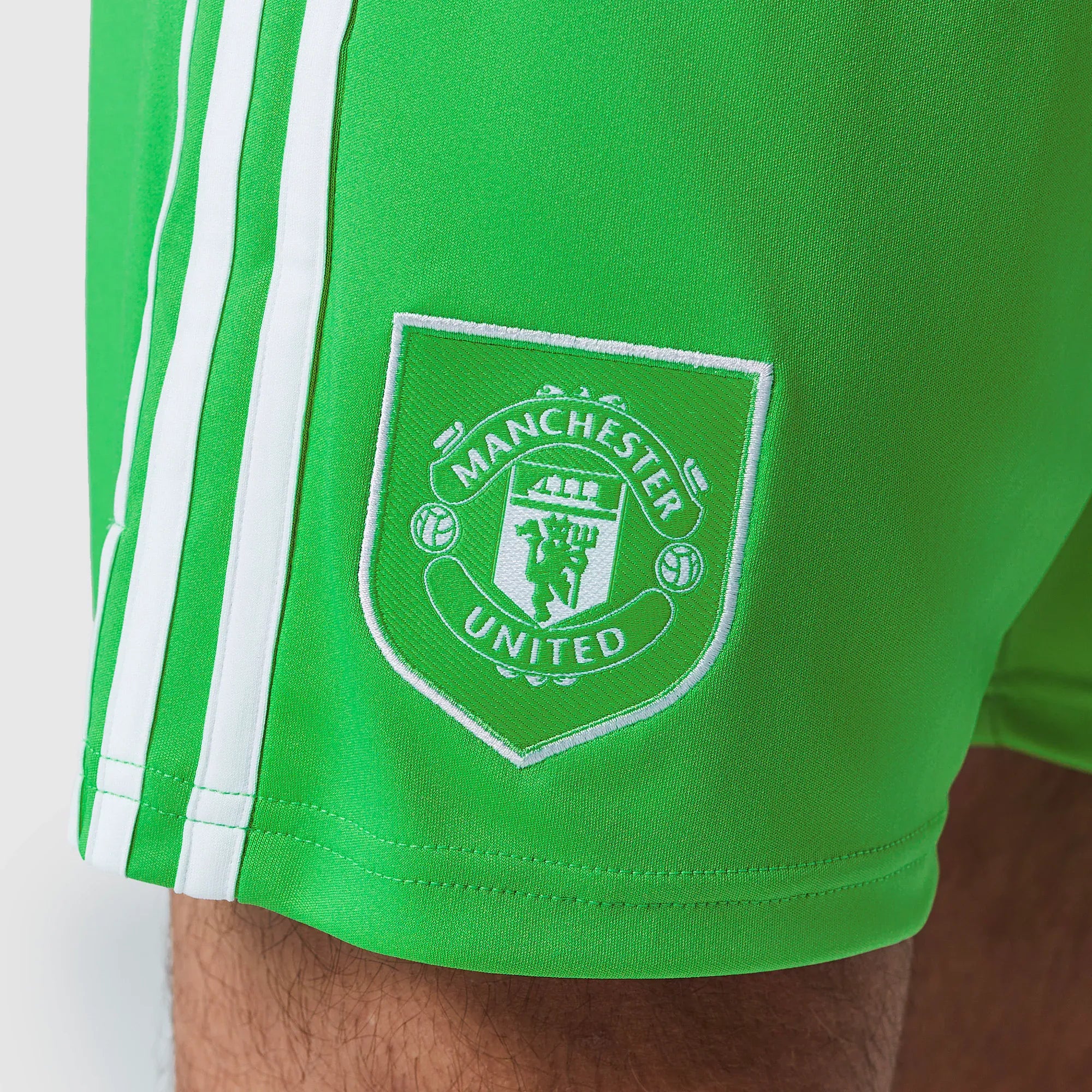 Shorts adidas Manchester United 2025/26 III Goleiro