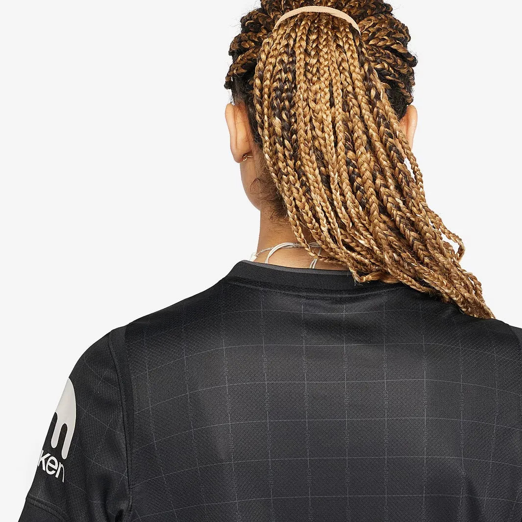 Camisa Feminina Nike Tottenham 2025/26 II Torcedor, Camisas de Futebol, PIQUE DE JOGADOR, FICHA TÉCNICA Composição: 100% PoliésterGênero: FemininoIndicada para: Jogo/CasualGênero: MasculinoEscudo: EmborrachadoOrigem: ImportadoManga: Curta-PIQUE DE JOGADOR